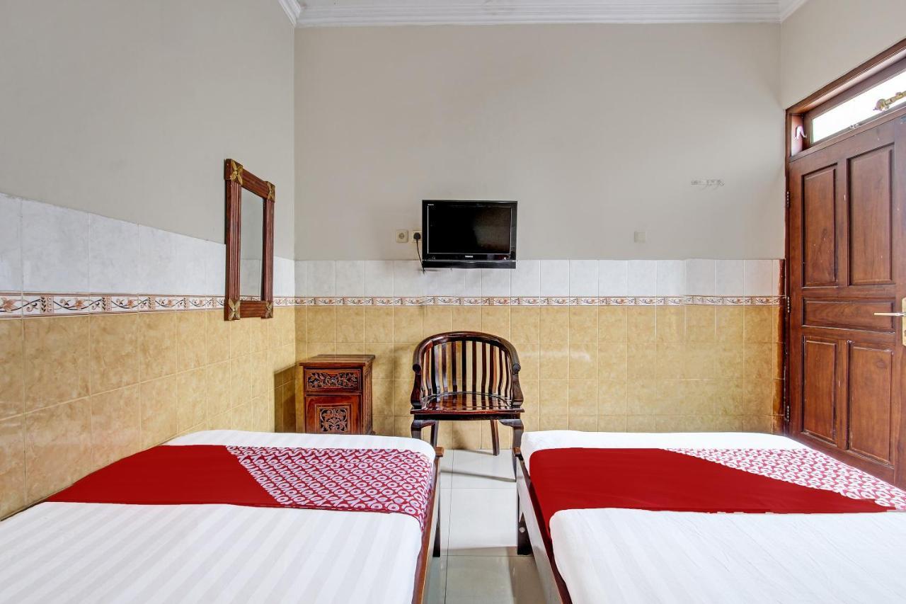 Oyo 91785 Hotel Srikandi Kalasan Tanjungtirto Exterior foto